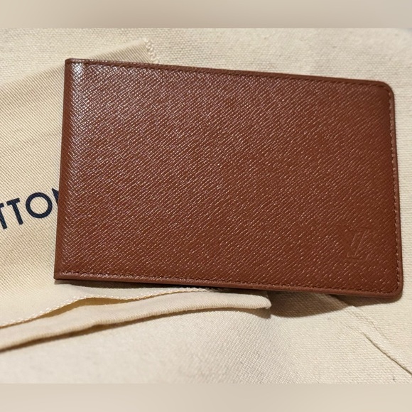 SALE- Louis Vuitton Taiga ID Holder Card Wallet Insert (Brown) - NWOT - Picture 1 of 7